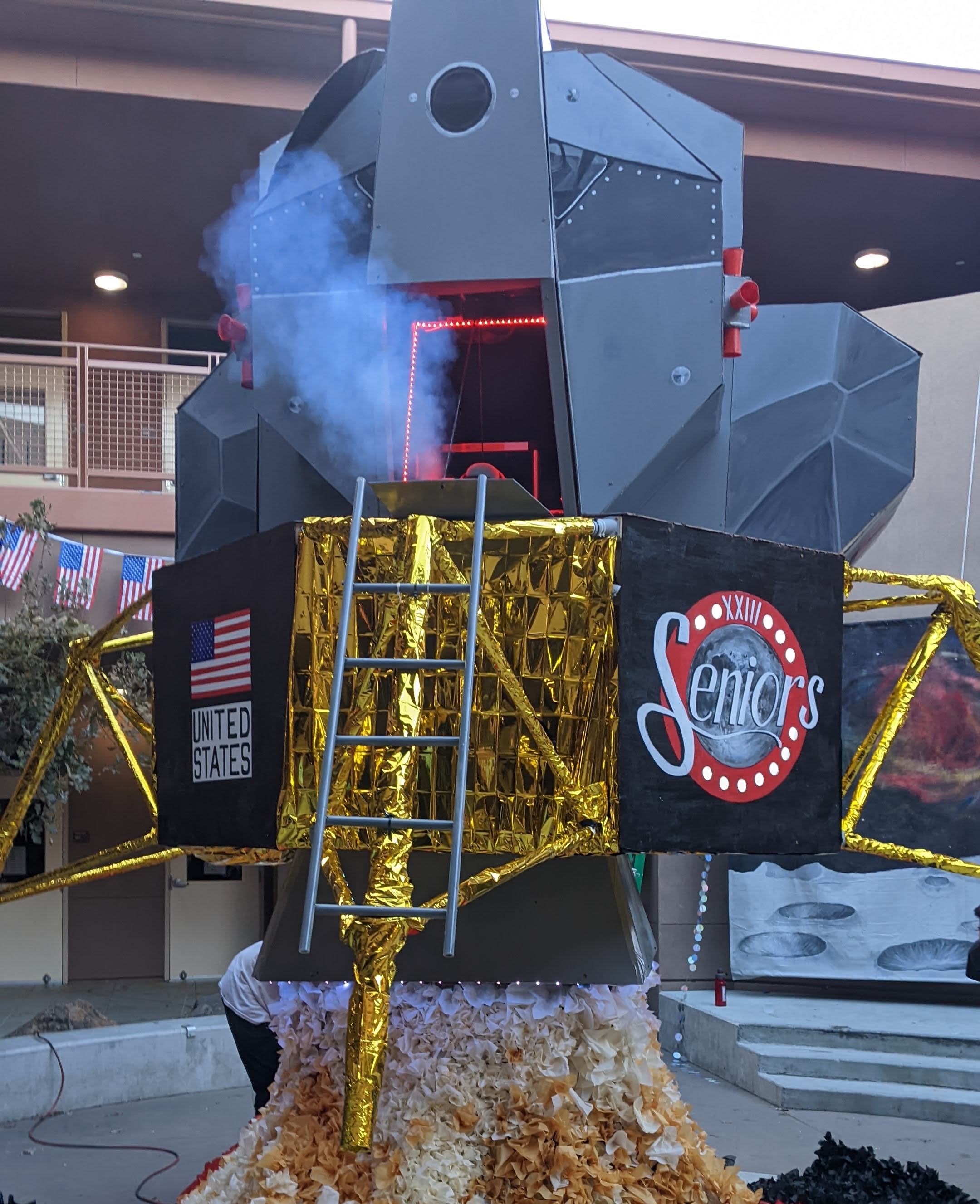 Senior Floats - image 3